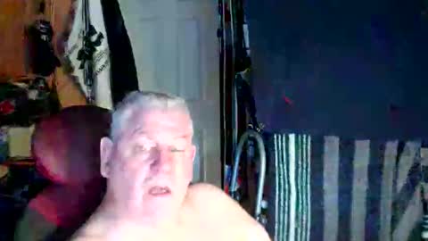 canoelicker69 online show from 10/12/25, 03:55