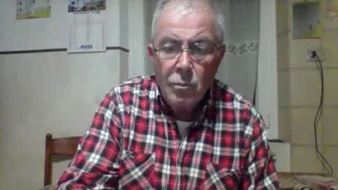Snapshot of cantera577 chatting on 10/22/25, 10:42 cantera577 online show from 10/22/25, 10:42
