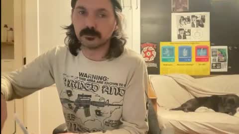 Snapshot of cantleavethehouse chatting on 02/18/26, 08:43 cantleavethehouse online show from 02/18/26, 08:43