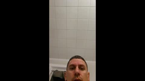 Snapshot of capecodwildtreasure chatting on 11/10/25, 03:16 capecodwildtreasure online show from 11/10/25, 03:16