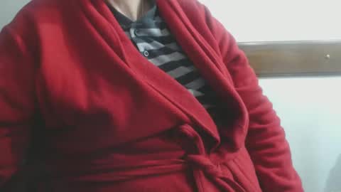 Snapshot of capitanfuturo44 chatting on 12/06/24, 02:06 Cinzia ex regina online show from 12/06/24, 02:06