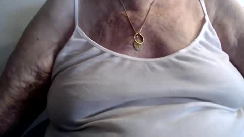 Snapshot of capitanfuturo44 chatting on 05/30/26, 12:13 Cinzia ex regina online show from 05/30/26, 12:13
