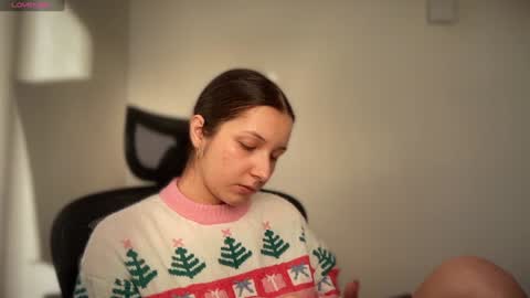 Emma online show from 01/14/25, 01:38