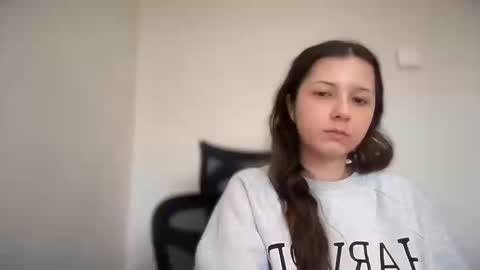 Emma online show from 11/07/25, 06:46