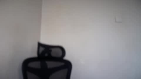 Emma online show from 12/18/25, 07:14