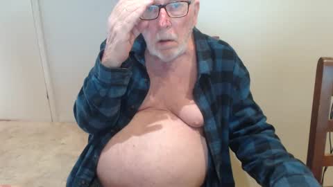 Snapshot of capt5105 chatting on 02/16/25, 11:59 capt5105 online show from 02/16/25, 11:59