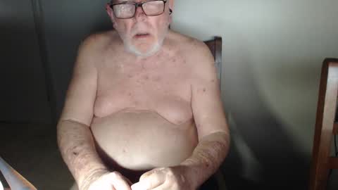 Snapshot of capt5105 chatting on 02/17/25, 11:55 capt5105 online show from 02/17/25, 11:55