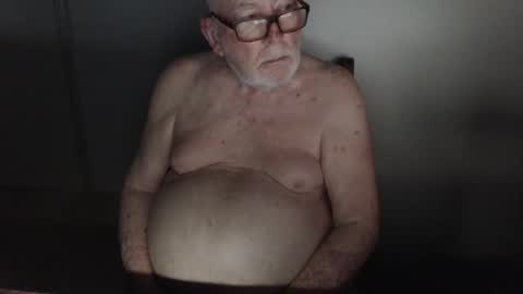 Snapshot of capt5105 chatting on 02/22/25, 04:51 capt5105 online show from 02/22/25, 04:51