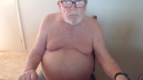 Snapshot of capt5105 chatting on 02/23/25, 04:50 capt5105 online show from 02/23/25, 04:50