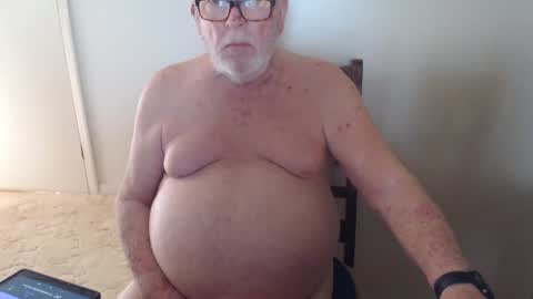 Snapshot of capt5105 chatting on 02/25/25, 02:25 capt5105 online show from 02/25/25, 02:25