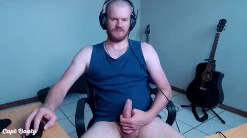 Snapshot of capt_booty chatting on 11/07/25, 10:37 capt_booty online show from 11/07/25, 10:37