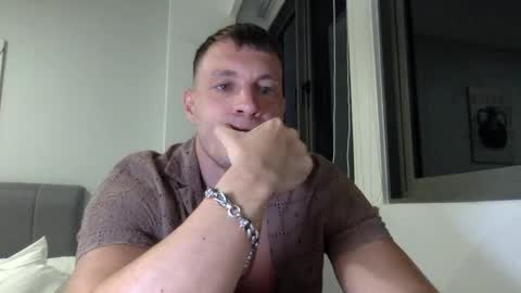 Snapshot of capt_oliver chatting on 01/02/25, 05:29 follow my twitter  online show from 01/02/25, 05:29