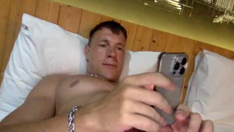 Snapshot of capt_oliver chatting on 02/03/25, 06:17 follow my twitter  online show from 02/03/25, 06:17