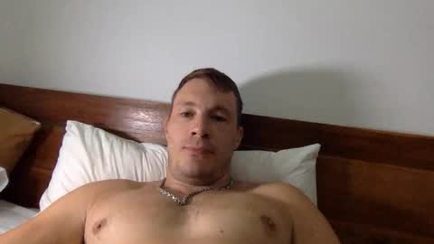 Snapshot of capt_oliver chatting on 10/03/25, 04:31 follow my twitter  online show from 10/03/25, 04:31