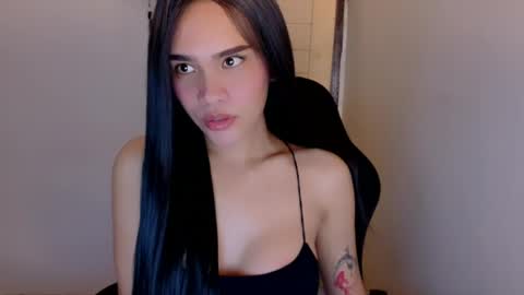 Snapshot of captivatinghailey_ chatting on 06/18/26, 06:02 HAILEY online show from 06/18/26, 06:02