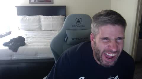 Snapshot of captmorgan30263 chatting on 10/16/25, 08:32 captmorgan30263 online show from 10/16/25, 08:32