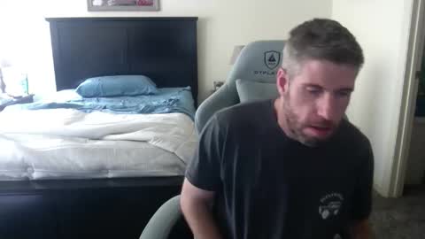 Snapshot of captmorgan30263 chatting on 10/17/25, 05:59 captmorgan30263 online show from 10/17/25, 05:59