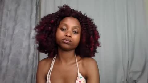 Snapshot of carababey chatting on 05/01/26, 01:43 carababey online show from 05/01/26, 01:43