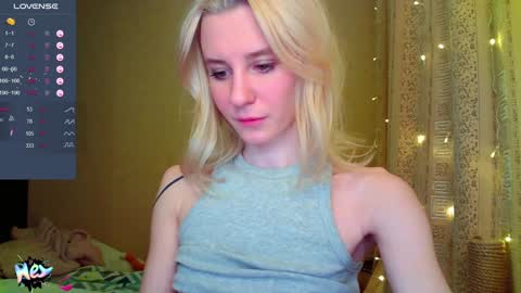 Snapshot of caramel_pie_ chatting on 12/24/24, 08:38 caramel online show from 12/24/24, 08:38
