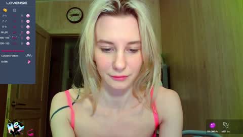 Snapshot of caramel_pie_ chatting on 02/12/25, 08:07 caramel online show from 02/12/25, 08:07