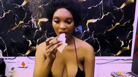 Snapshot of caramelminxx_ chatting on 06/12/26, 09:19 caramelminxx_ online show from 06/12/26, 09:19