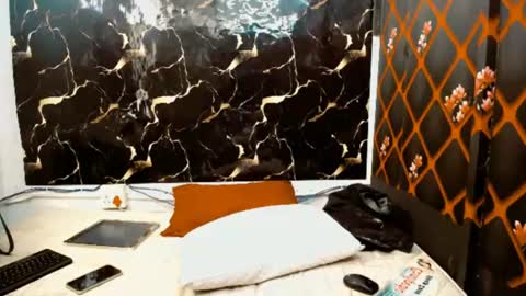 Snapshot of caramelminxx_ chatting on 07/03/26, 08:21 caramelminxx_ online show from 07/03/26, 08:21