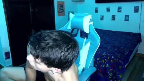 carapalida9008 online show from 12/03/24, 04:39