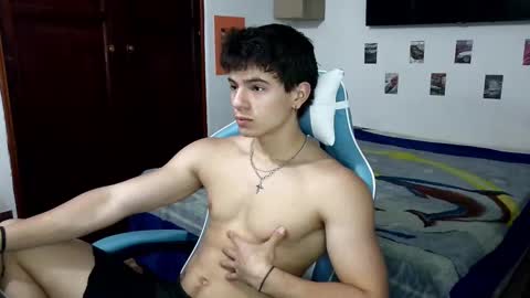 carapalida9008 online show from 12/10/24, 06:17