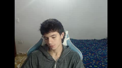 carapalida9008 online show from 10/03/25, 03:42