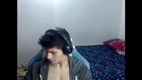 carapalida9008 online show from 10/04/25, 02:04