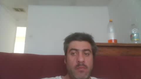 Snapshot of caravibugue chatting on 12/30/24, 09:40 caravibugue online show from 12/30/24, 09:40