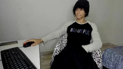 Carlos and Cristian  online show from 11/20/25, 12:33