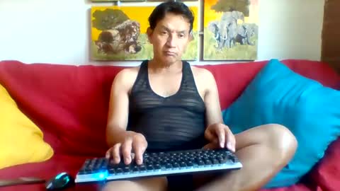 Snapshot of cardu8873 chatting on 01/12/25, 04:18 cardu8873 online show from 01/12/25, 04:18