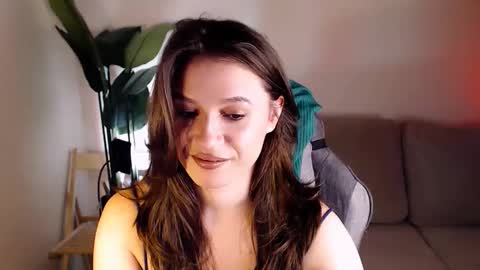 Snapshot of care_sensual chatting on 12/05/25, 04:43 Mary online show from 12/05/25, 04:43