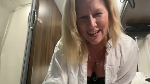 Snapshot of carebear5719 chatting on 05/19/26, 12:27 carebear5719 online show from 05/19/26, 12:27