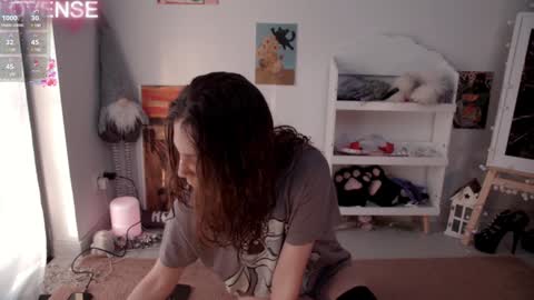 NONA    follow online show from 01/18/25, 07:17