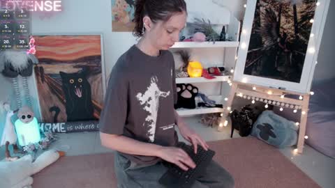 NONA    follow online show from 02/01/25, 07:47