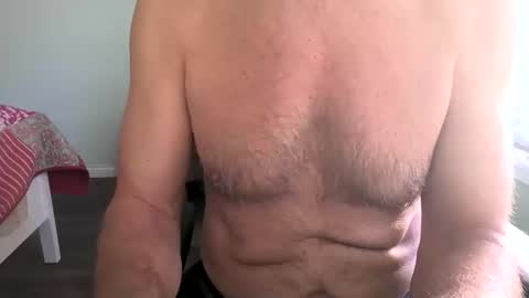 Snapshot of caressluving chatting on 10/13/25, 07:14 Caressluving online show from 10/13/25, 07:14