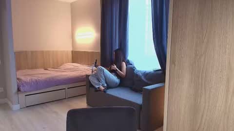 caressyourself online show from 11/20/25, 08:14