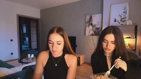 caressyourself online show from 11/29/25, 05:43