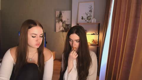 caressyourself online show from 12/01/25, 05:34