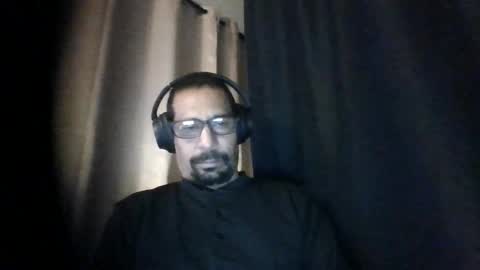 Snapshot of cargopipe2000 chatting on 10/31/25, 08:04 Adams huge online show from 10/31/25, 08:04