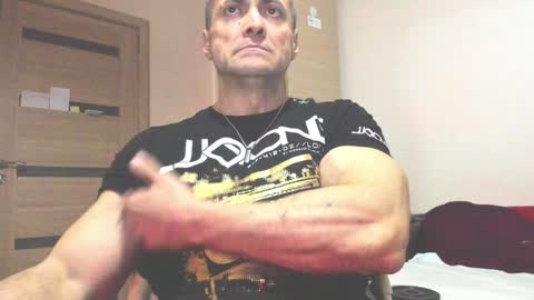Snapshot of carin_the_body chatting on 01/20/25, 09:22 Laz online show from 01/20/25, 09:22