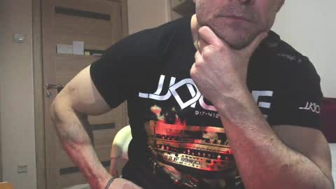 Snapshot of carin_the_body chatting on 01/25/25, 05:29 Laz online show from 01/25/25, 05:29