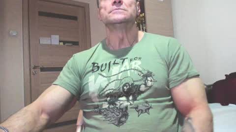 Snapshot of carin_the_body chatting on 01/28/25, 03:04 Laz online show from 01/28/25, 03:04