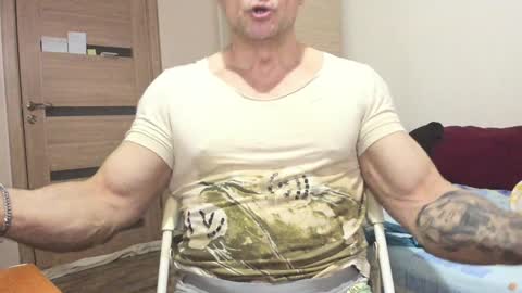 Snapshot of carin_the_body chatting on 02/02/25, 10:35 Laz online show from 02/02/25, 10:35