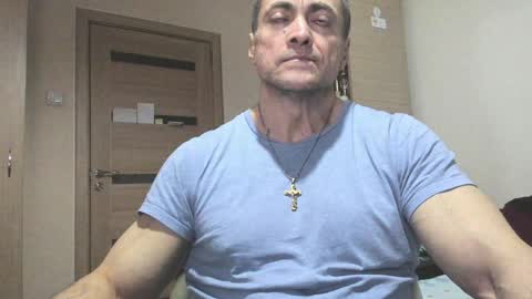 Snapshot of carin_the_body chatting on 02/03/25, 03:17 Laz online show from 02/03/25, 03:17