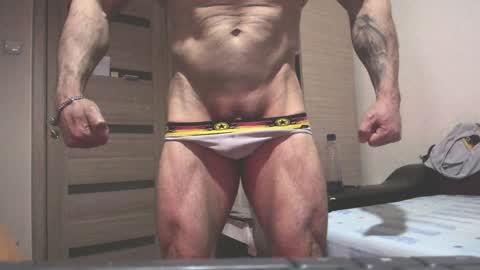 Snapshot of carin_the_body chatting on 02/05/25, 01:22 Laz online show from 02/05/25, 01:22