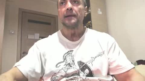 Snapshot of carin_the_body chatting on 02/17/25, 09:52 Laz online show from 02/17/25, 09:52