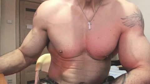 Snapshot of carin_the_body chatting on 02/18/25, 01:10 Laz online show from 02/18/25, 01:10